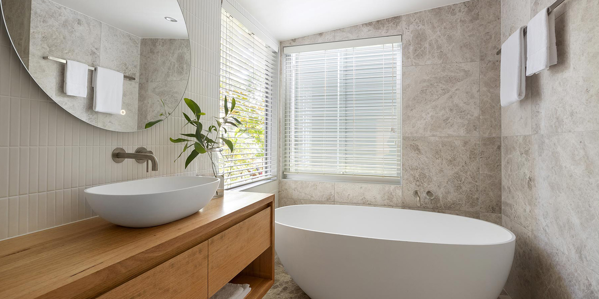 Viridian Noosa's opulent and styling bathroom